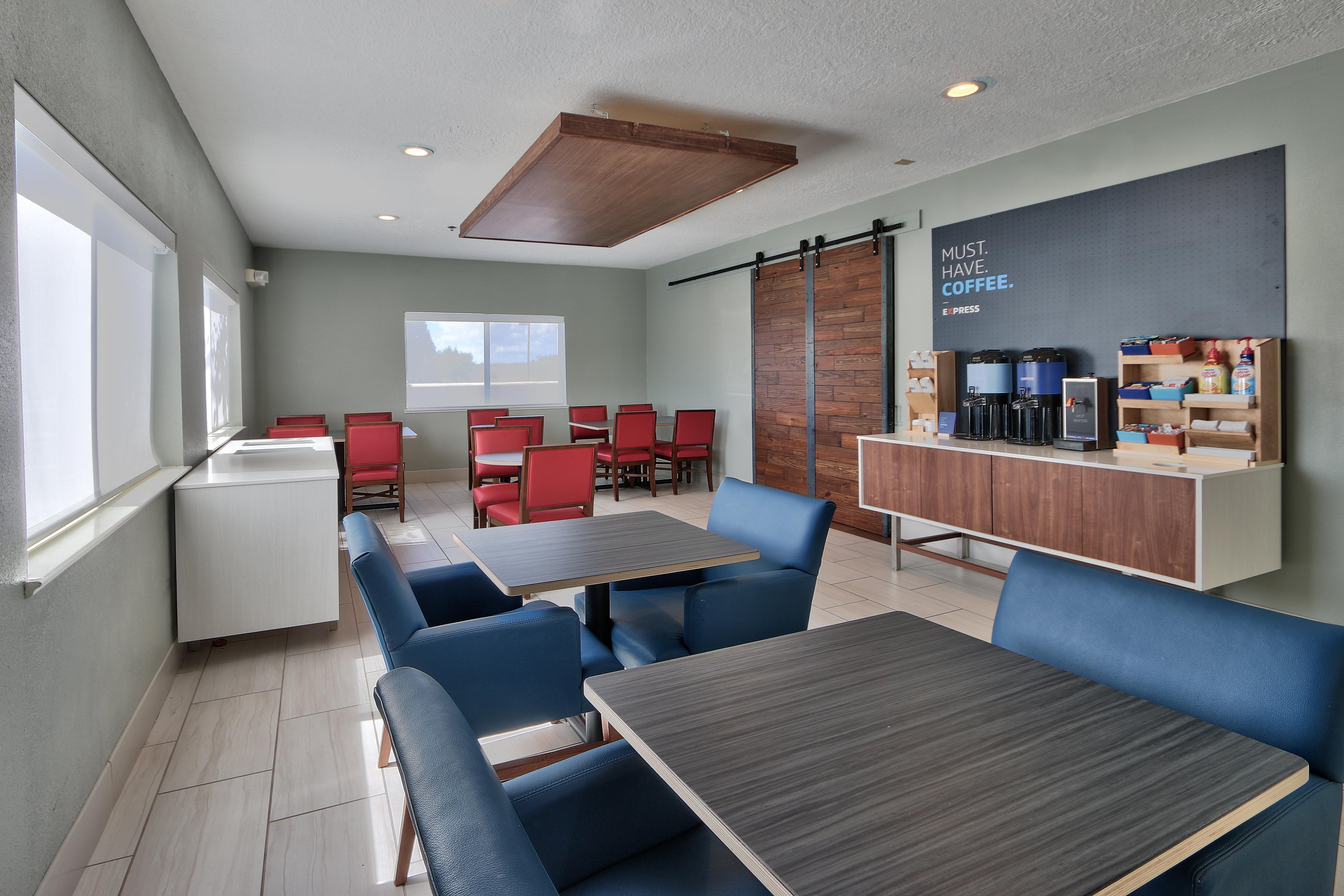 Holiday Inn Express Hotel & Suites Albuquerque - North Balloon Fiesta Park By Ihg Экстерьер фото